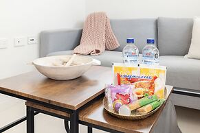 Smart Suites Self Check-in Apartments - 14A Freney