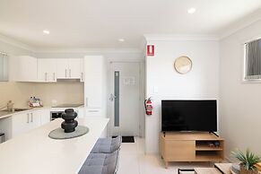 Smart Suites Self Check-in Apartments - 14A Freney