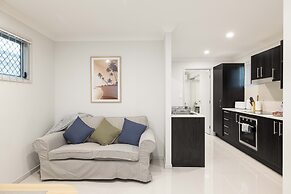 Smart Suites Self Check-in Apartments - 14A Freney
