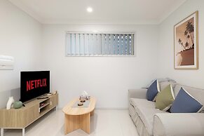 Smart Suites Self Check-in Apartments - 14A Freney