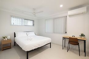 Smart Suites Self Check-in Apartments - 14A Freney