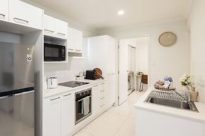 Smart Suites Self Check-in Apartments - 14A Freney