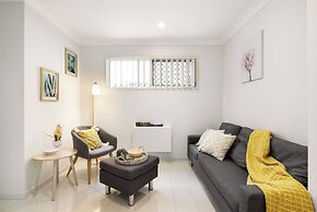 Smart Suites Self Check-in Apartments - 14A Freney