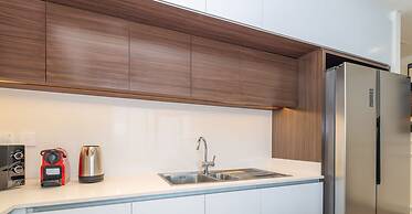 LUX  The Dubai Creek Edge Suite