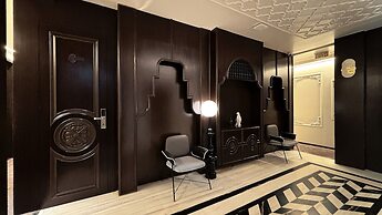 The Long D Hotel and Banquet