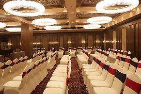 The Long D Hotel and Banquet