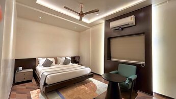 The Long D Hotel and Banquet