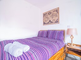 Sheffield City Apartment - Modern & Cozy