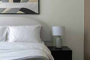 2BR High Floor Act I Act II T1