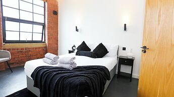 The Nichols Building Spacious 3-bedroom Apartment