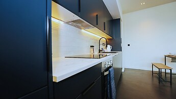 The Nichols Building Spacious 3-bedroom Apartment