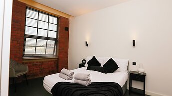 The Nichols Building Spacious 3-bedroom Apartment