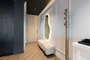 2BR 2502 Jumeirah Gate 1