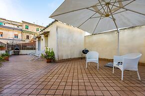 Casa al Rettifilo con Terrazzo by Wonderful Italy