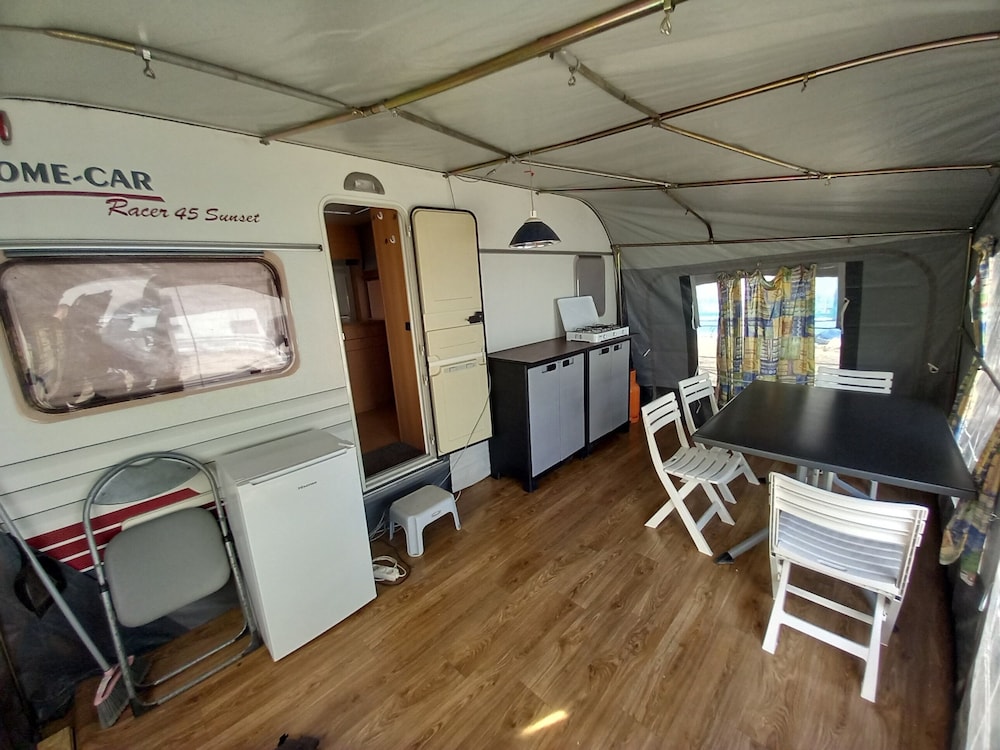 Room-caravan Near the sea 4