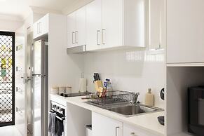 Smart Suites Self Check-in Apartments - 16 Freney
