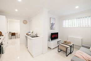 Smart Suites Self Check-in Apartments - 16 Freney
