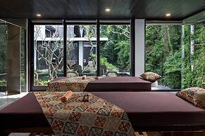 Unagi Mas Villas by Emana