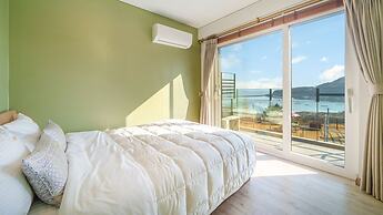 Namhae Aria Spa Pension