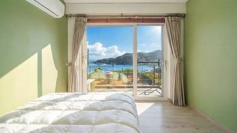 Namhae Aria Spa Pension