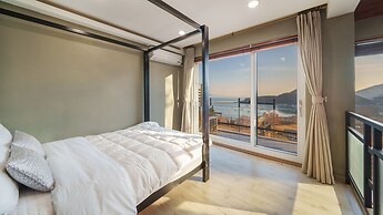 Namhae Aria Spa Pension