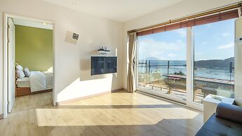 Namhae Aria Spa Pension