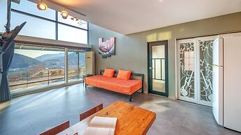 Namhae Aria Spa Pension