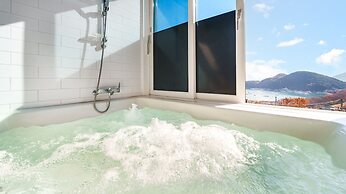 Namhae Aria Spa Pension