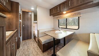 Goseong Hoostay Caravan Pension