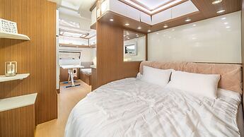 Goseong Hoostay Caravan Pension