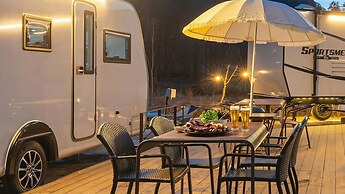 Goseong Hoostay Caravan Pension