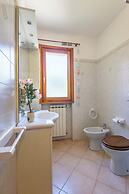 Spacious Apartment by Wonderful Italy