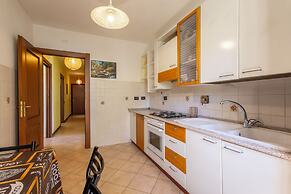 Spacious Apartment by Wonderful Italy