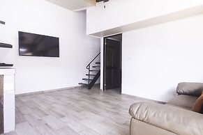 Js -14b 6 Bedroom Home