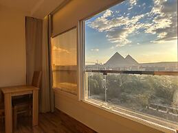 Rosetta Pyramids Inn