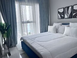 2 Bedroom Flat Beachfront Palm Jumeirah