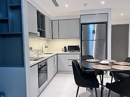 2 Bedroom Flat Beachfront Palm Jumeirah