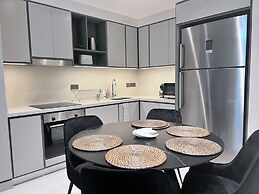 2 Bedroom Flat Beachfront Palm Jumeirah