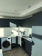 Central Trafford Apartment Free Parking