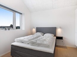 5 Star Holiday Home in Lokken