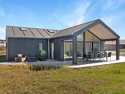 5 Star Holiday Home in Lokken