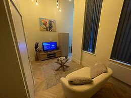 Headrow Apartments The Lounge