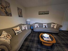 Highland Haven Apartment Sleeps 8