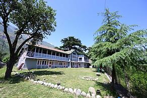 Castleton Casa