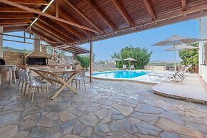 Villa Korini With Swimming Pool