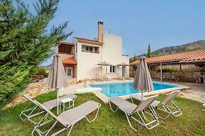 Villa Korini With Swimming Pool