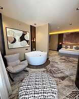 Alufq Hotel Suites