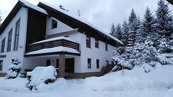 Spacious Apartment in Harrachov