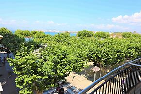 Apartment in Roses by the Beach