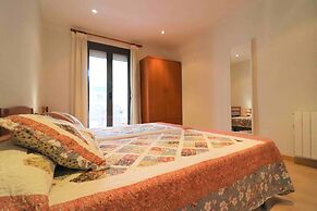 Apartment in Roses by the Beach